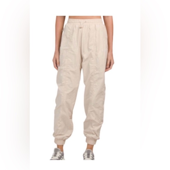 WILO The Label Jogger/ parachute, pants cream color  size XS - Picture 2 of 8
